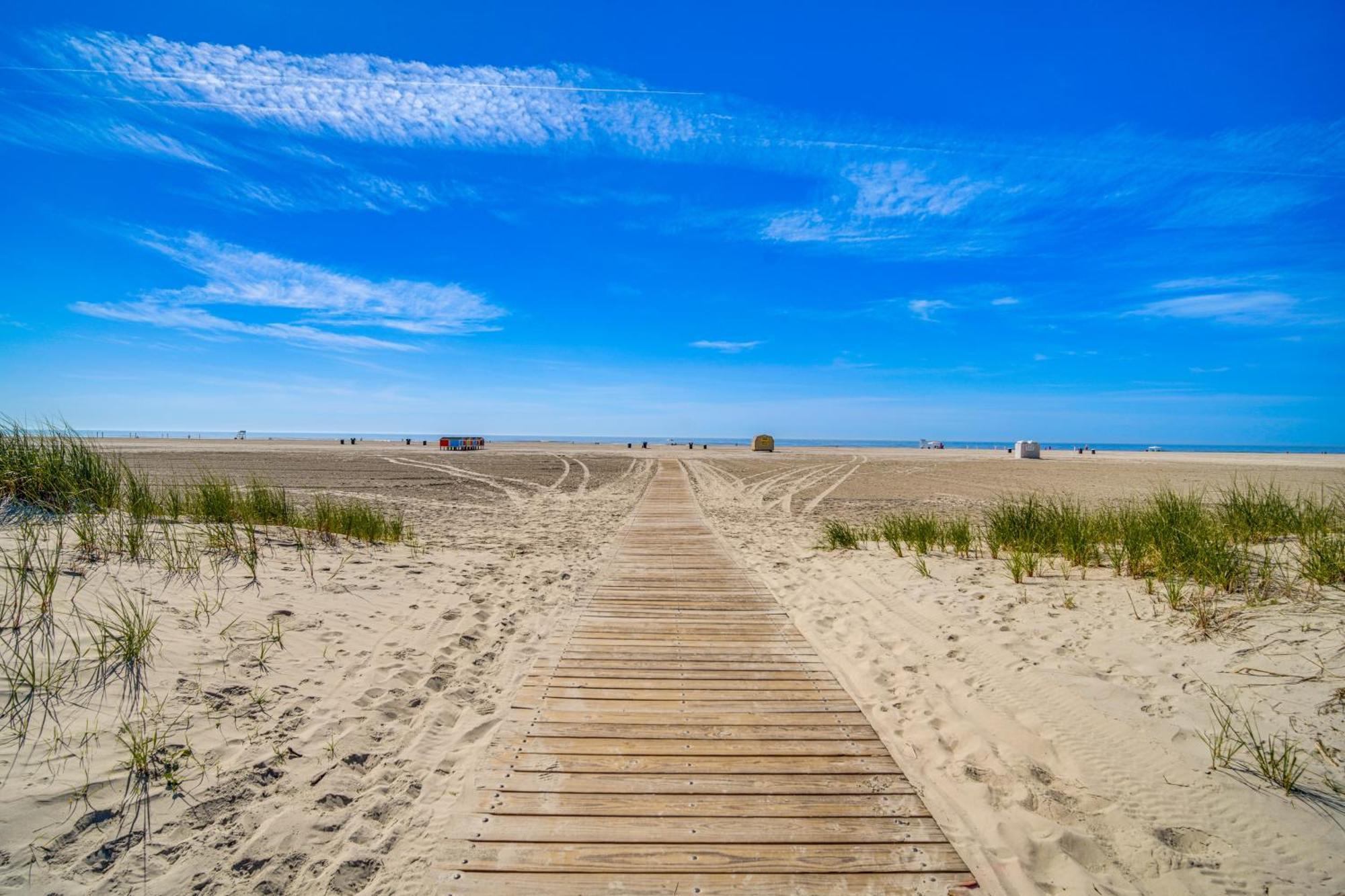 Sun-Soaked Wildwood Getaway, 6 Mi To Cape May! وايلدوود كريست المظهر الخارجي الصورة